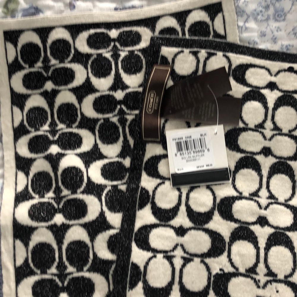 Coach scarf *new*
